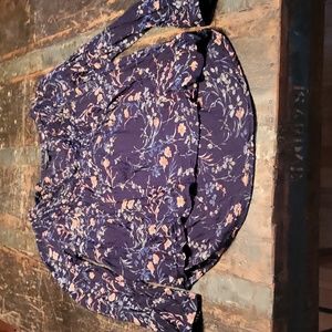 Lucky brand navy floral top size small